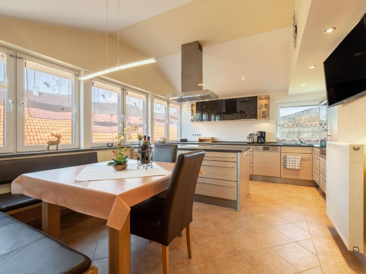 Inviting Apartment in Gleißenberg with Garden Exterior foto