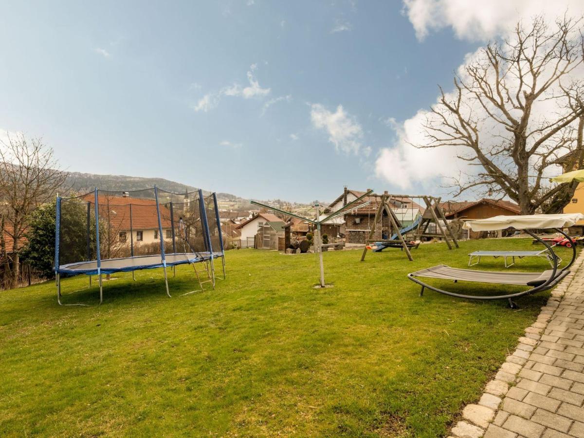Inviting Apartment in Gleißenberg with Garden Exterior foto